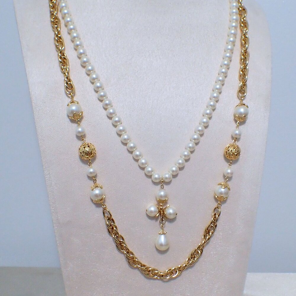 Unique-Vintage Faux Pearl Necklace with Cross